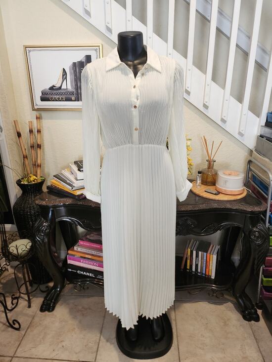 Zara Dresses & Skirts - Zara Maxi pleated dress size L